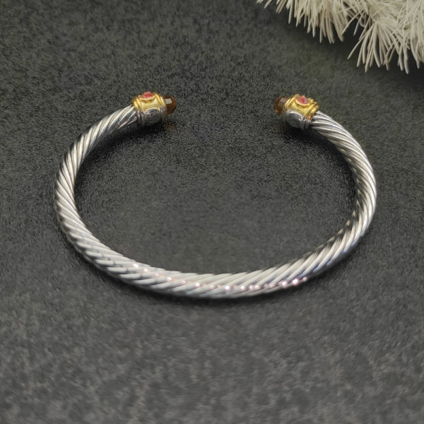 David Yurman 5mm Gold Cable Bracelet with Faceted Edge Design and Champagne Diamonds