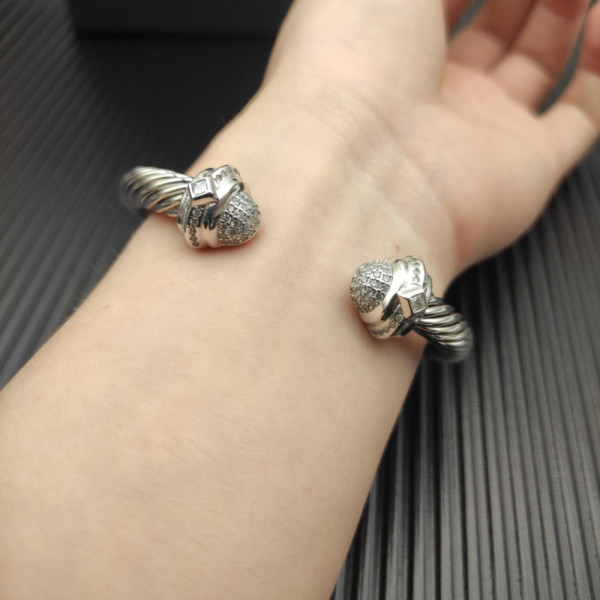 David Yurman 7mm Sterling Silver Oval Pav&Atilde;&copy; Cable Cuff Bracelet