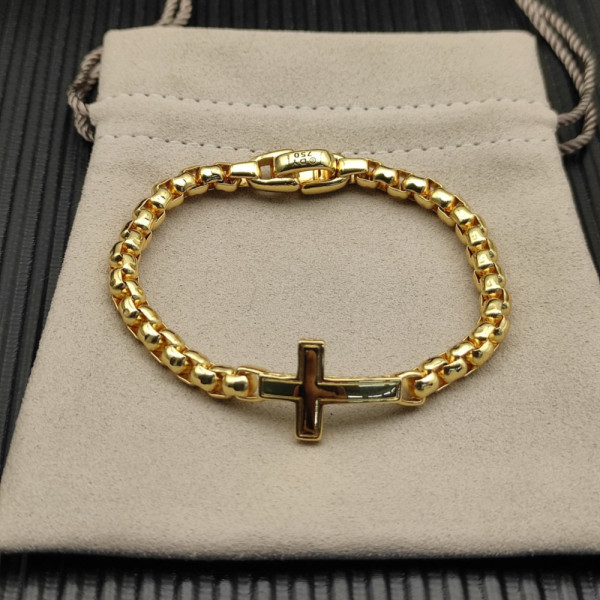David Yurman Gold 5mm Box Chain Cross Bracelet