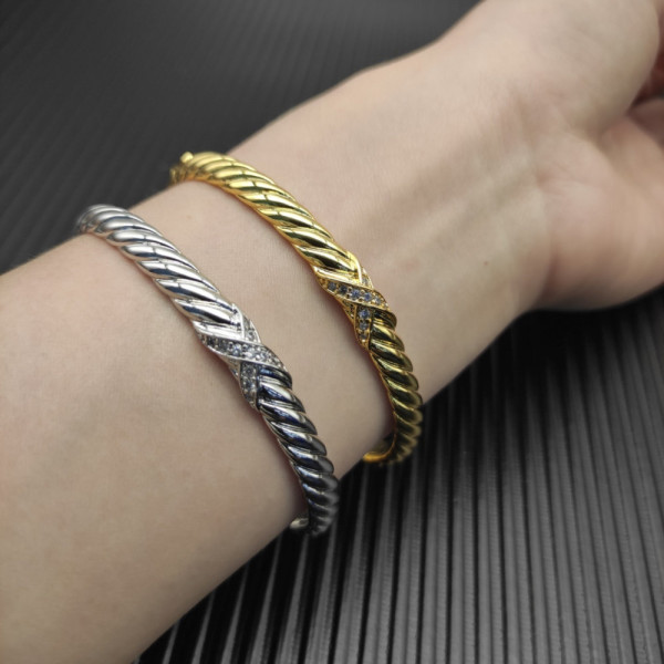 David Yurman 6.2mm Gold X-Pattern Pav&Atilde;&copy; Wave Cuff Bracelet
