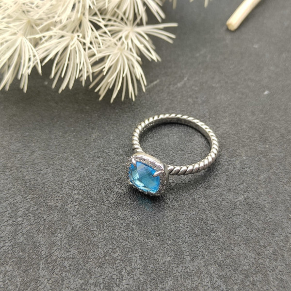 David Yurman Four-Prong Square Blue Diamond Ring