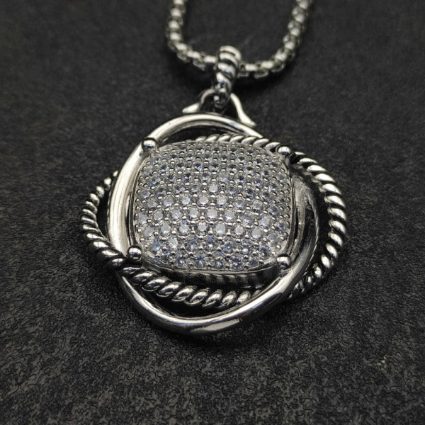 David Yurman 32mm Silver Pav&Atilde;&copy; Diamond Square Cable Necklace
