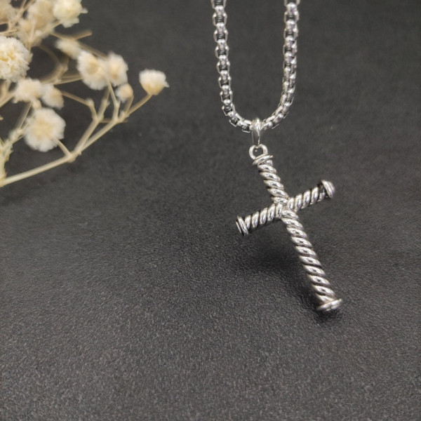 David Yurman Sterling Silver Cross Pendant Necklace