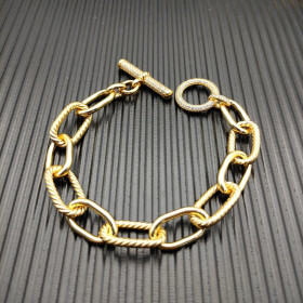 David Yurman Gold Cable Bracelet with Diamond-Set Rotating Clasp