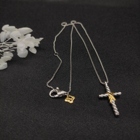 David Yurman Gold and Silver Double X Cross Pendant Necklace